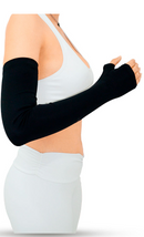 MANGUITO LYCRA COM LUVA PRETO UV+